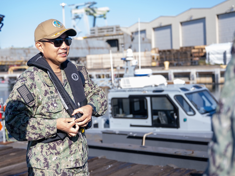 Capt. Brian Bungay Performs Naval Base San Diego Harbor Check