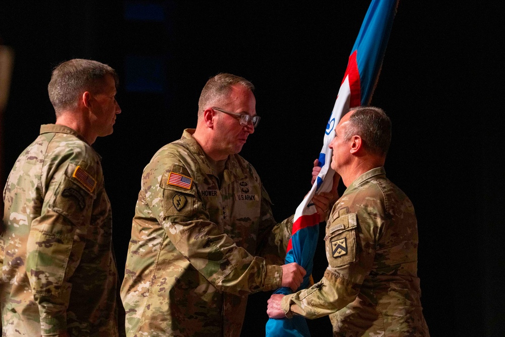 Lt. Gen. Isenhower Assumes command of CAC