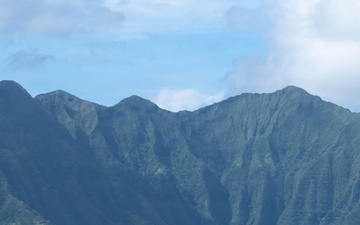 Total Force Airmen Execute Integrated Combat Turn for F-22 Raptors