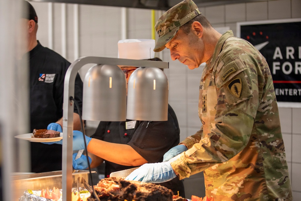 Gen. Christopher T. Donahue, Commanding General of U.S. Army Europe and Africa, Visits Allied Partners and Soldiers for Thanksgiving in Romania