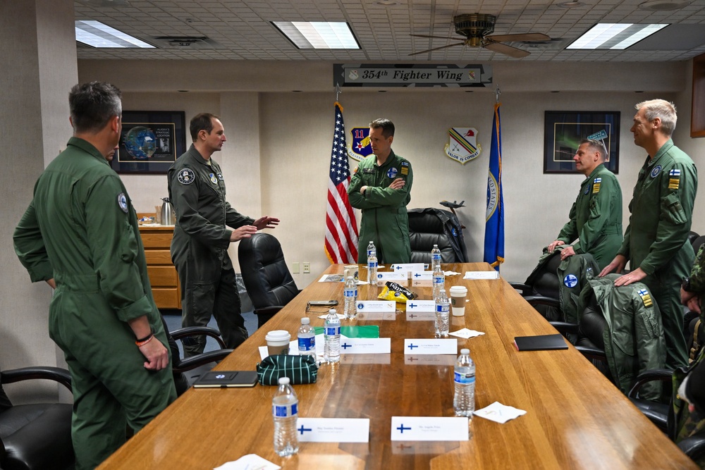 Finnish Air Force leaders visit Eielson