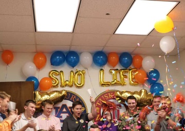 32 NROTC Midshipmen Select First Ship Assignments