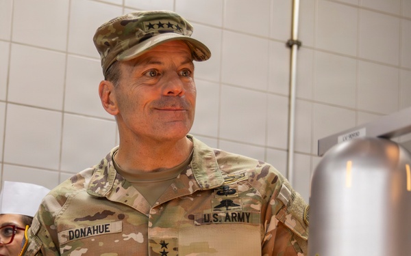 Gen. Christopher T. Donahue, Commanding General of U.S. Army Europe and Africa, Visits Allied Partners and Soldiers for Thanksgiving in Romania
