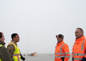 Royal Netherlands visit for Gunfighter Flag