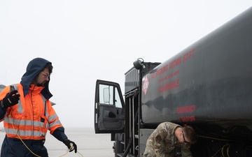 Royal Netherlands visit for Gunfighter Flag