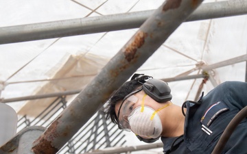 Ronald Reagan Sailors Conduct Preservation Work