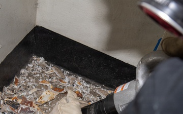 Ronald Reagan Sailors Conduct Preservation Work