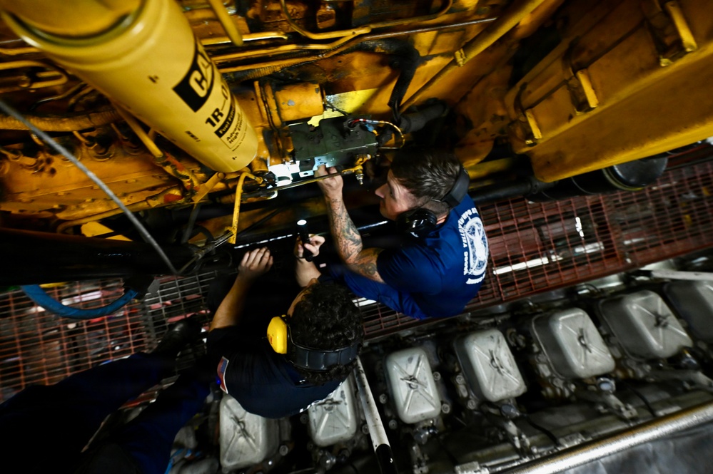 Coast Guard Cutter Vigorous conducts counter-migration patrol in the Windward Passage