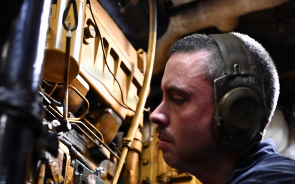 Coast Guard Cutter Vigorous conducts counter-migration patrol in the Windward Passage