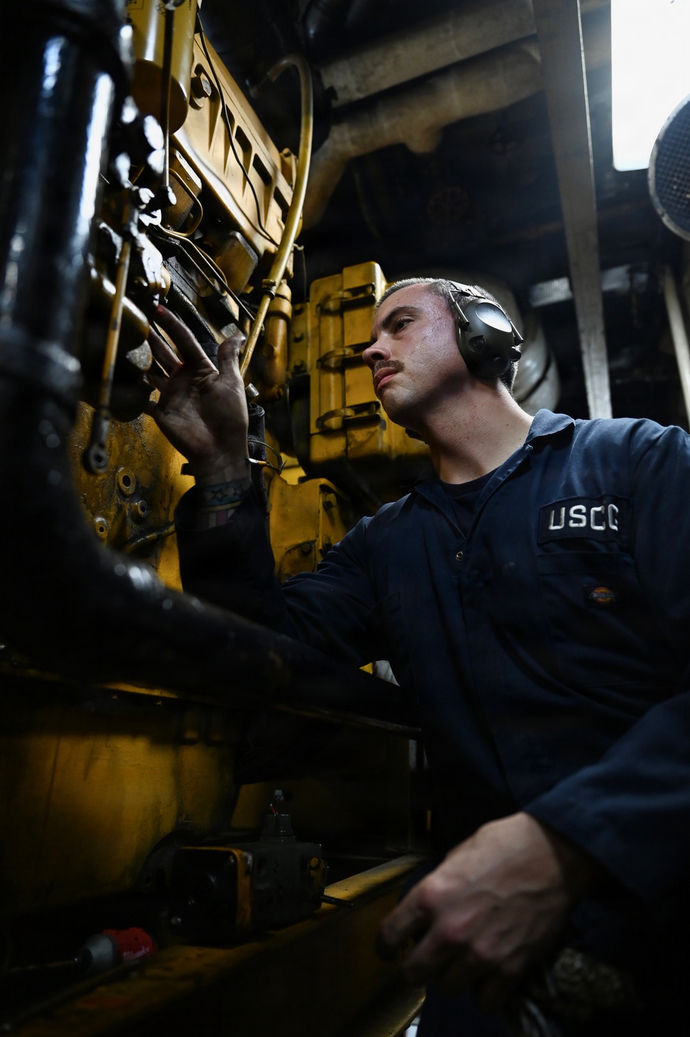 Coast Guard Cutter Vigorous conducts counter-migration patrol in the Windward Passage