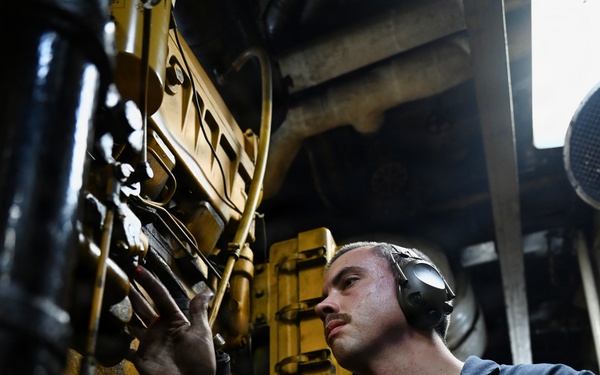 Coast Guard Cutter Vigorous conducts counter-migration patrol in the Windward Passage