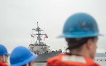 USS Benfold (DDG 65) Arrives at New Homeport