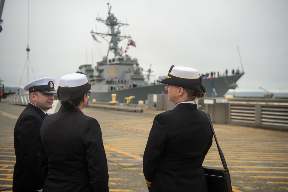USS Benfold (DDG 65) Arrives at New Homeport
