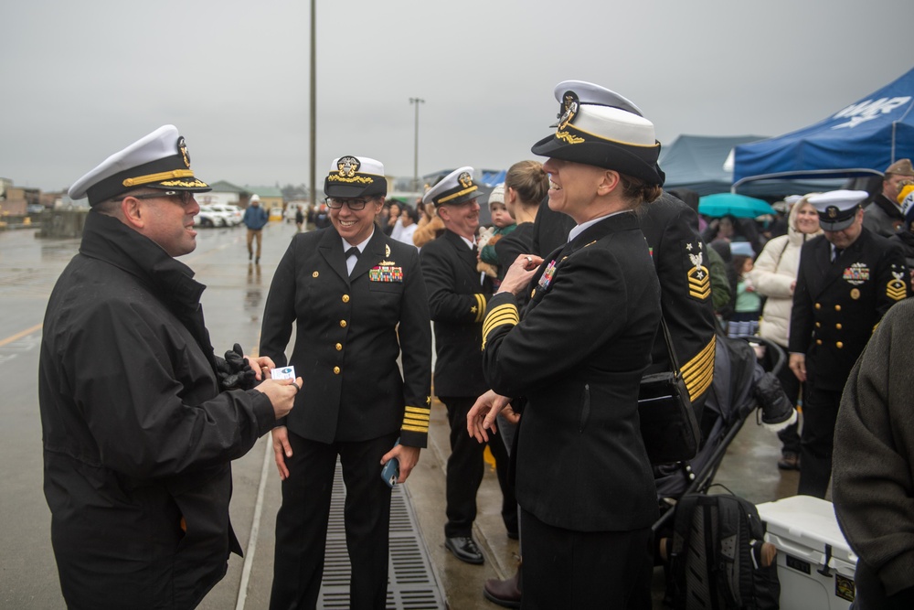 USS Benfold (DDG 65) Arrives at New Homeport