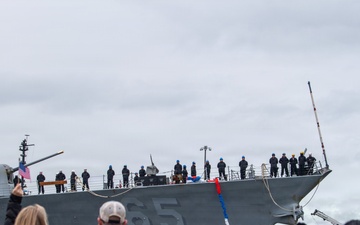 USS Benfold (DDG 65) Arrives at New Homeport