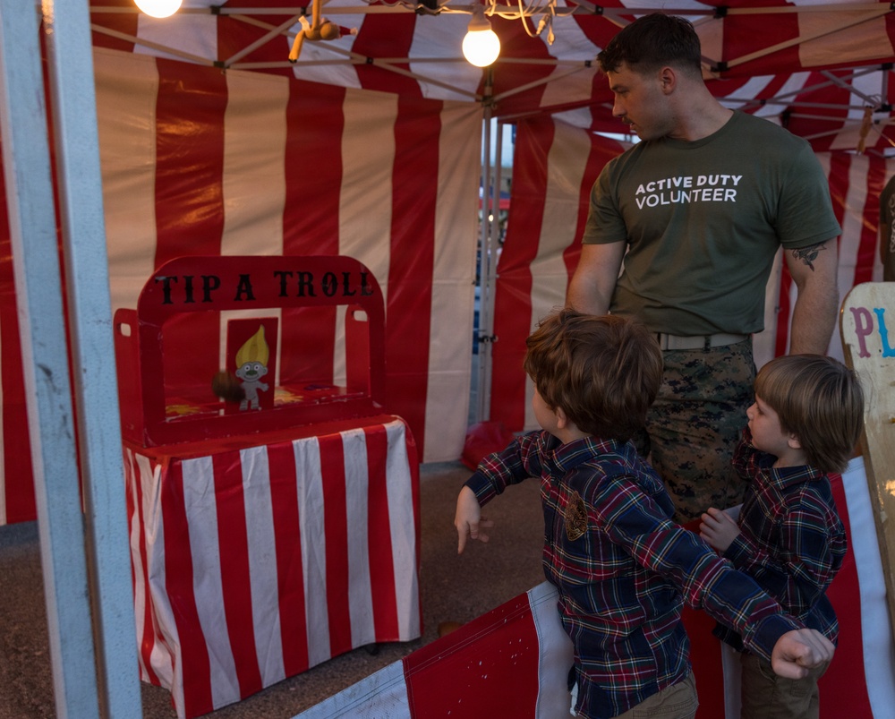 MCCS hosts the 2025 Christmas Tree Lighting Celebration on MCAS Yuma