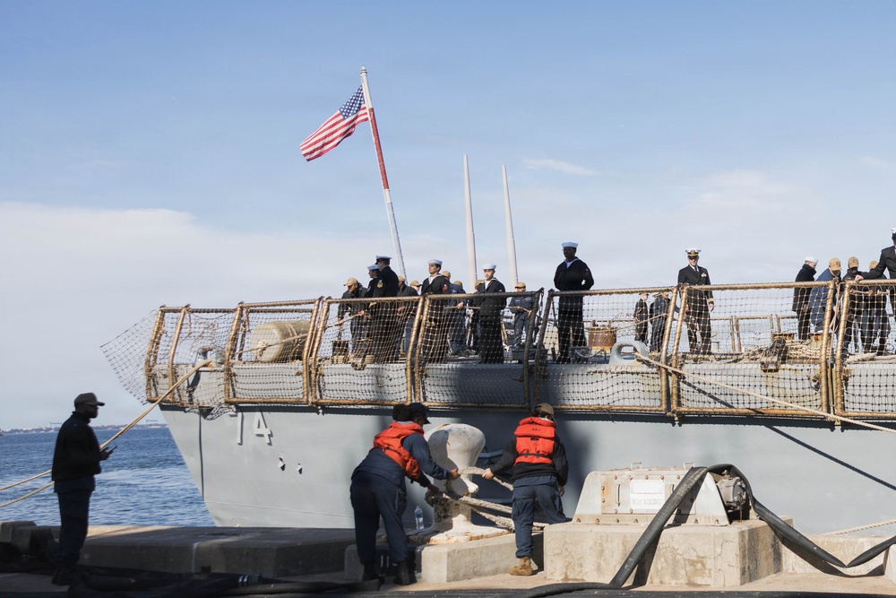 USS McFaul Departs Norfolk for Scheduled Deployment