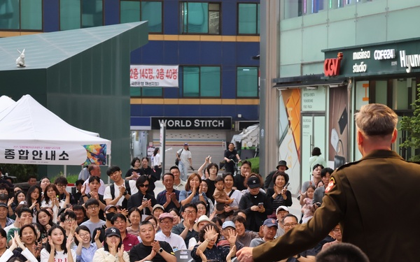 Eighth Army Band Performs at the Dongdaemun International Jazz Festival