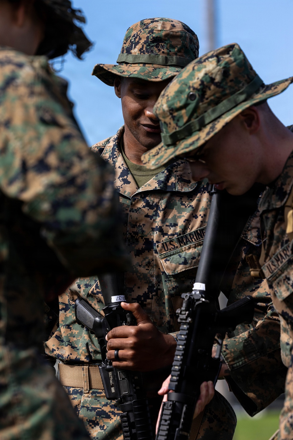 5th Air Naval Gunfire Liaison Company executes 5-kilometer hike