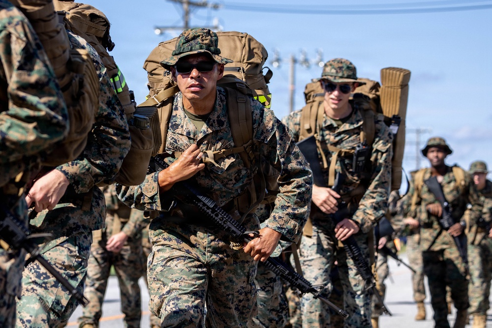 5th Air Naval Gunfire Liaison Company executes 5-kilometer hike