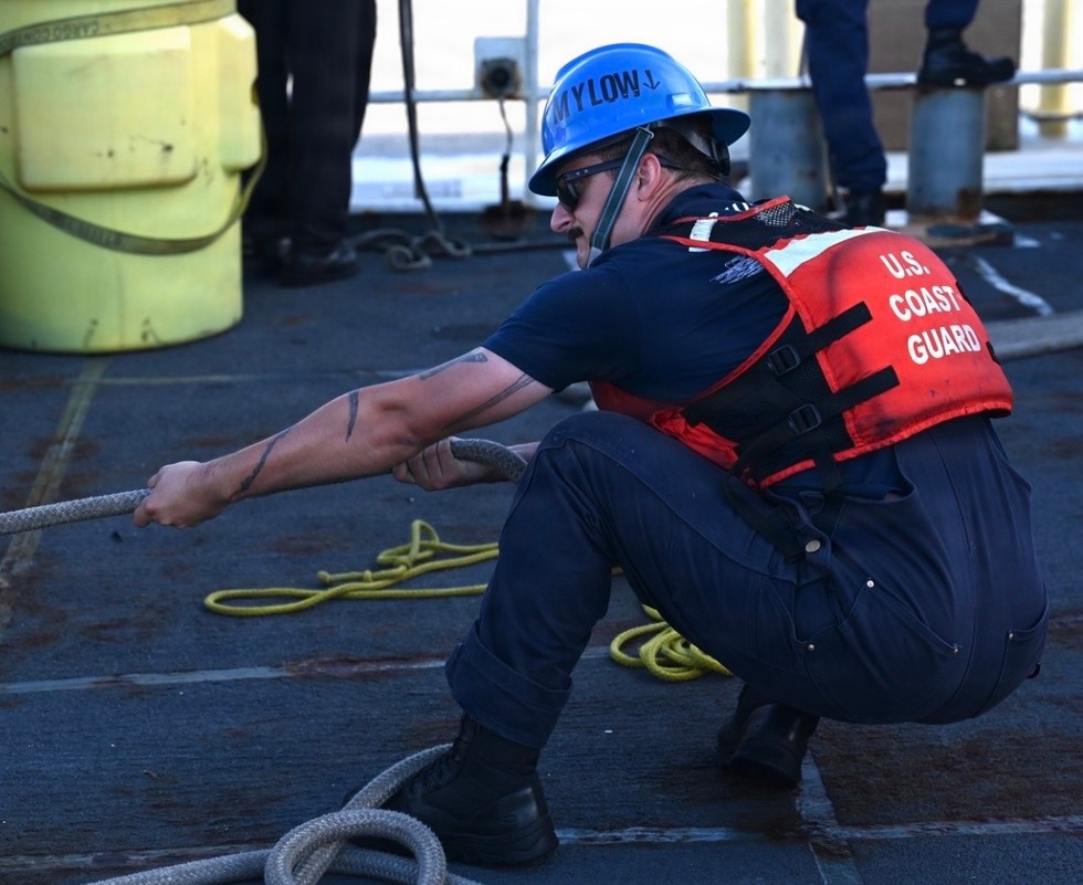 Coast Guard Cutter Vigorous conducts counter-migration patrol in the Windward Passage