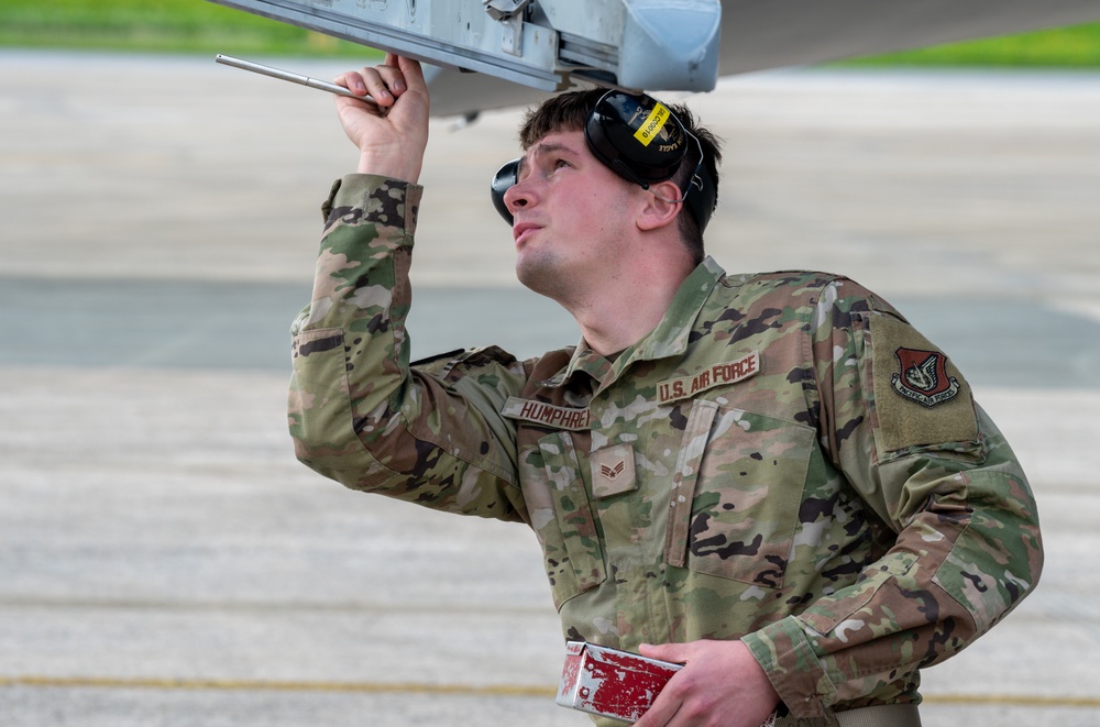 Locked and Loaded: Kadena hosts quarterly loadcrew competition