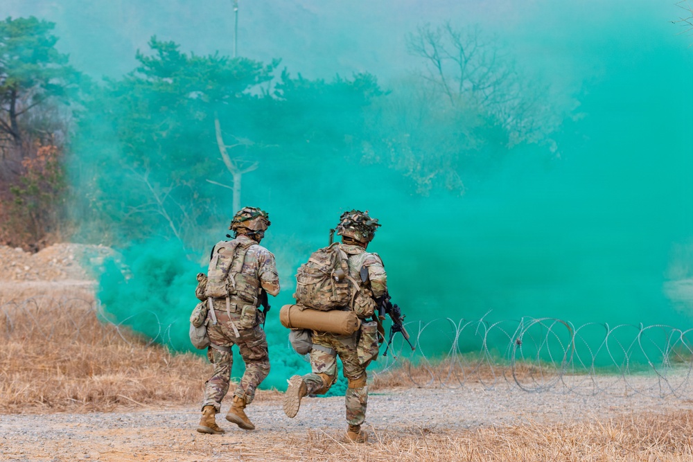 Raiders and ROKA Sharpen Combat Skills in Combined Platoon Level Live Fire Exercise