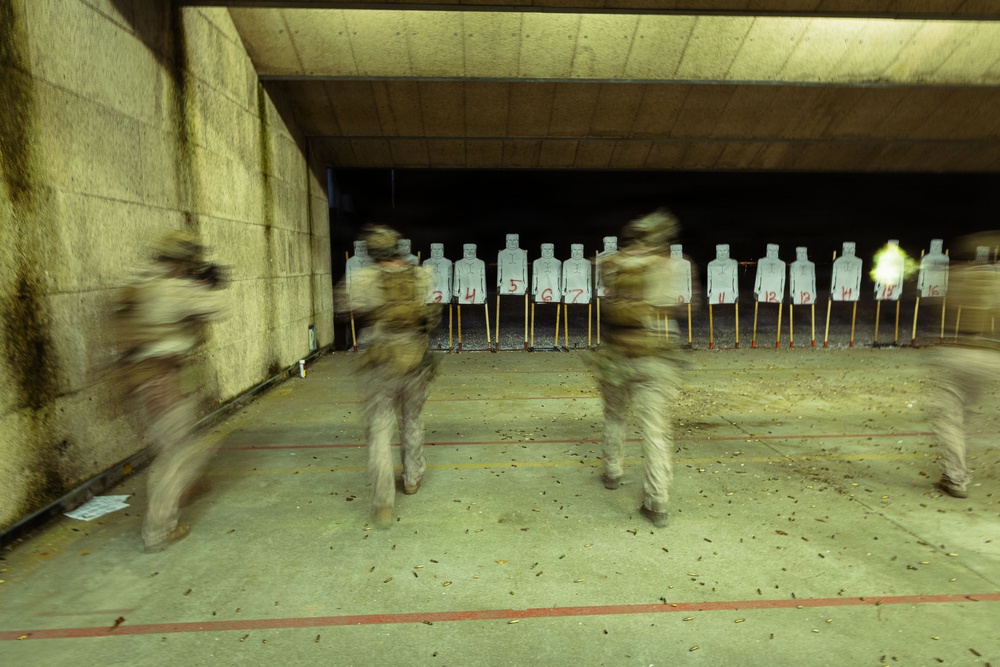 Reconnaissance Marines with the 24th Marine Expeditionary Unit conduct rifle and pistol drills