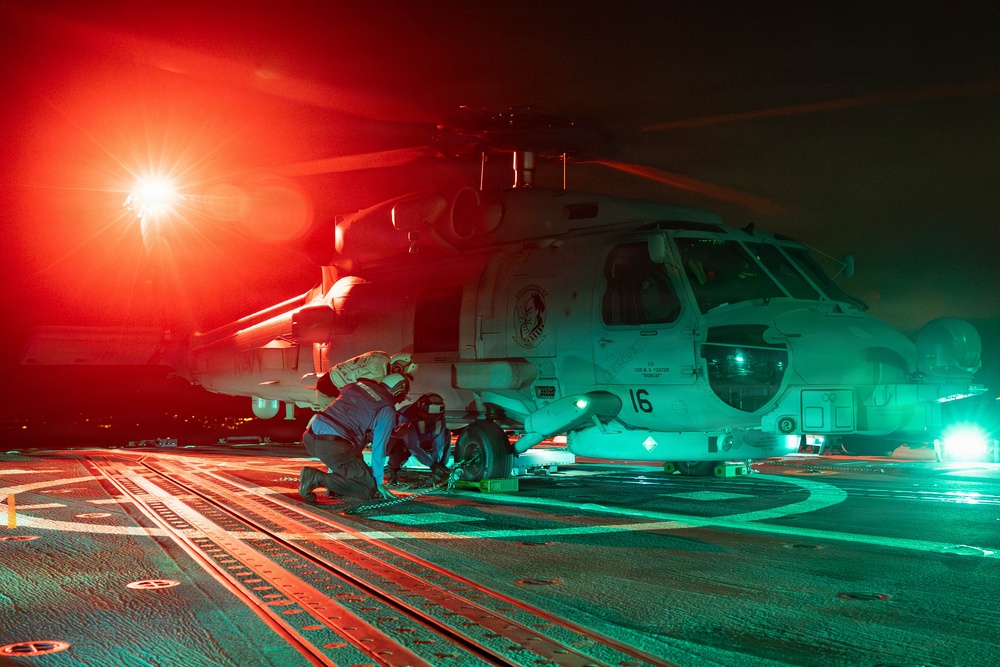 USS Rafael Peralta (DDG 115) Flight Operations