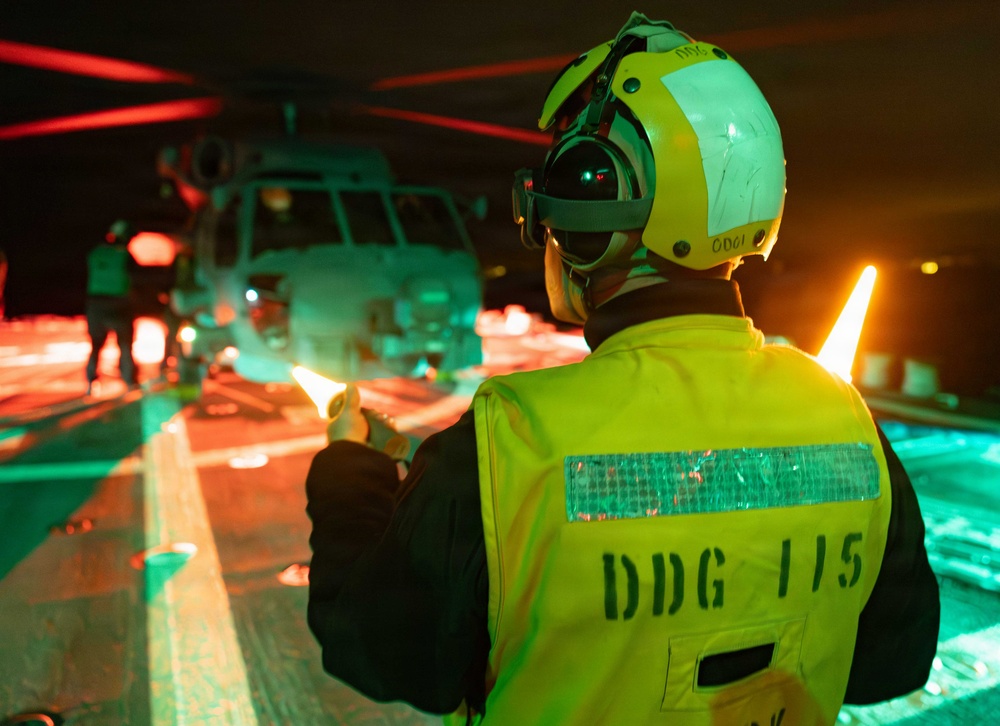 USS Rafael Peralta (DDG 115) Flight Operations