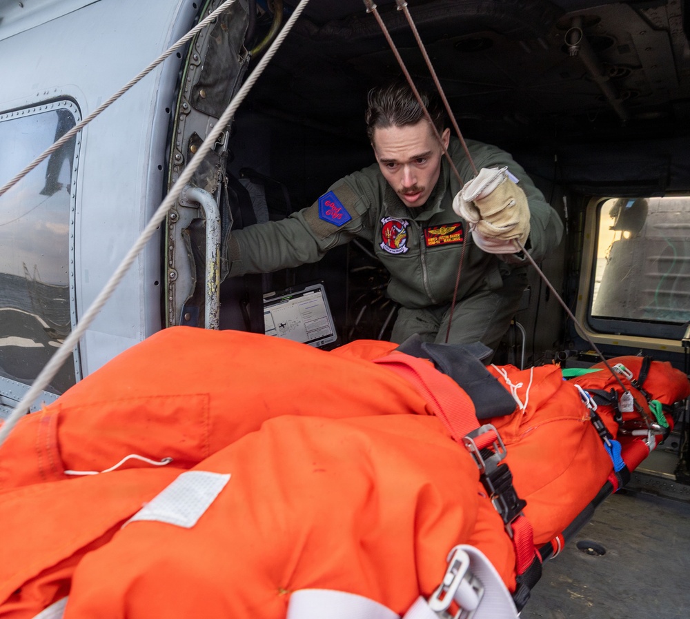 USS Rafael Peralta (DDG 115) Medical Evacuation Training