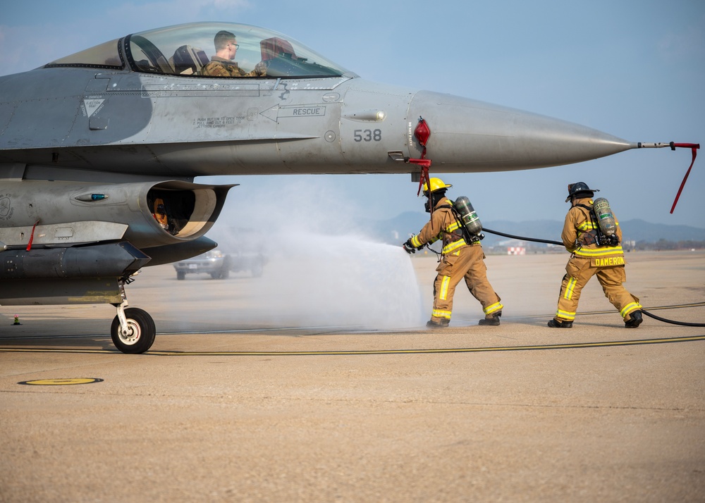 US-ROKAF conduct combined fire training