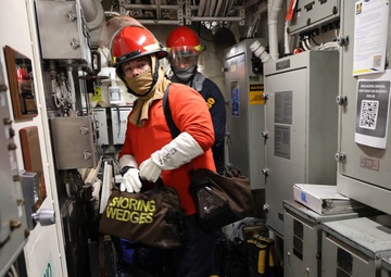 USS Roosevelt (DDG 80) Conducts Flooding Drill