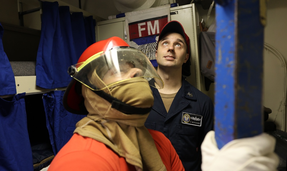 USS Roosevelt (DDG 80) Conducts Flooding Drill