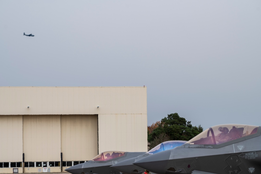 Hot Pit Refueling: Ramstein supports the fighter mission