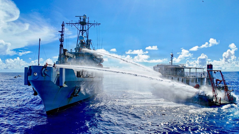 CTG 73.6/MDSU 1 Divers Remove the M/V Voyager From Piti Channel, Guam