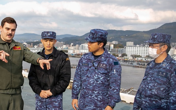 Japanese Maritime Self-Defense Force Helicopter Squadron 22 Tours USS Tripoli