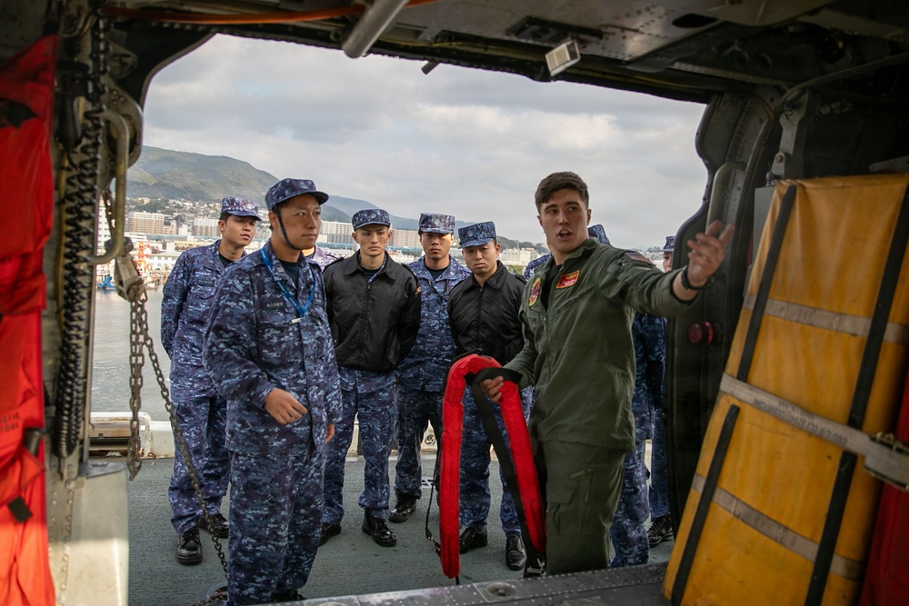 Japanese Maritime Self-Defense Force Helicopter Squadron 22 Tours USS Tripoli