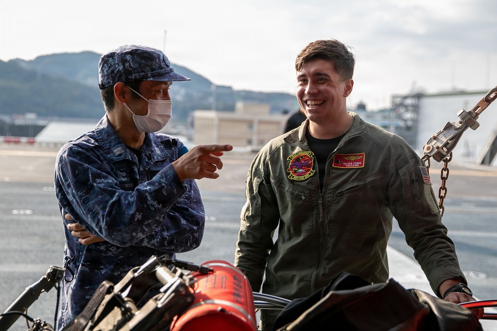 Japanese Maritime Self-Defense Force Helicopter Squadron 22 Tours USS Tripoli
