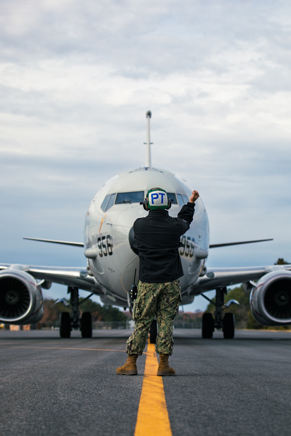 VX-1 conducts flight operations