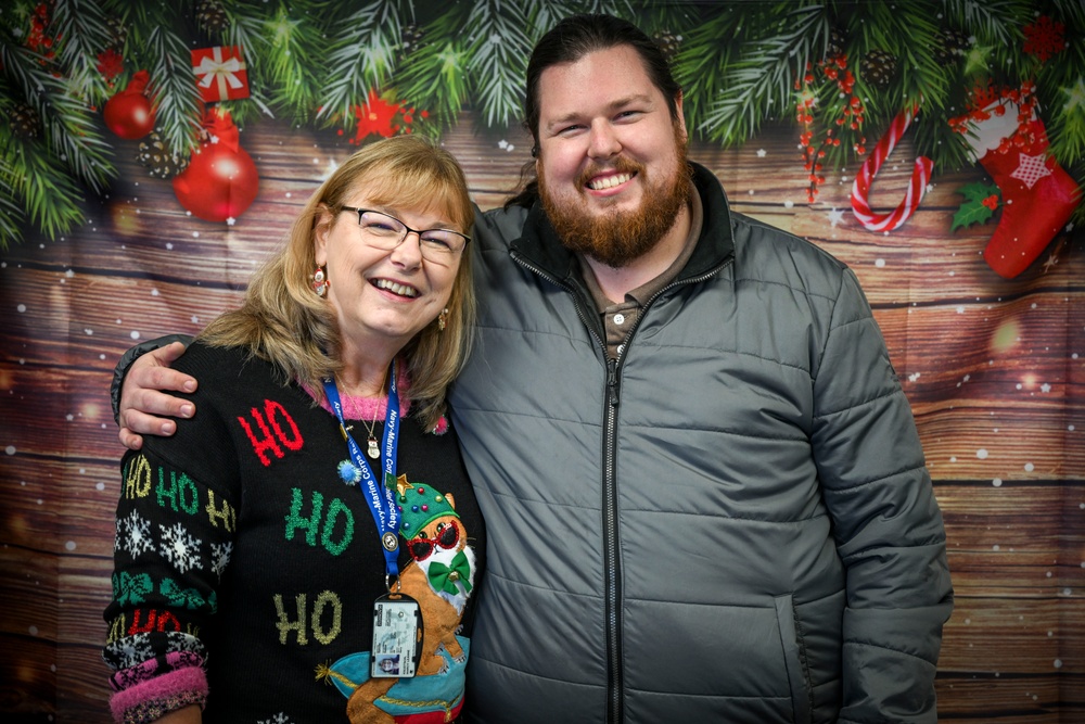 NMCRS Holiday Photo Booth