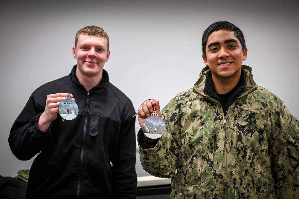 NMCRS Holiday Photo Booth