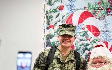 NMCRS Holiday Photo Booth