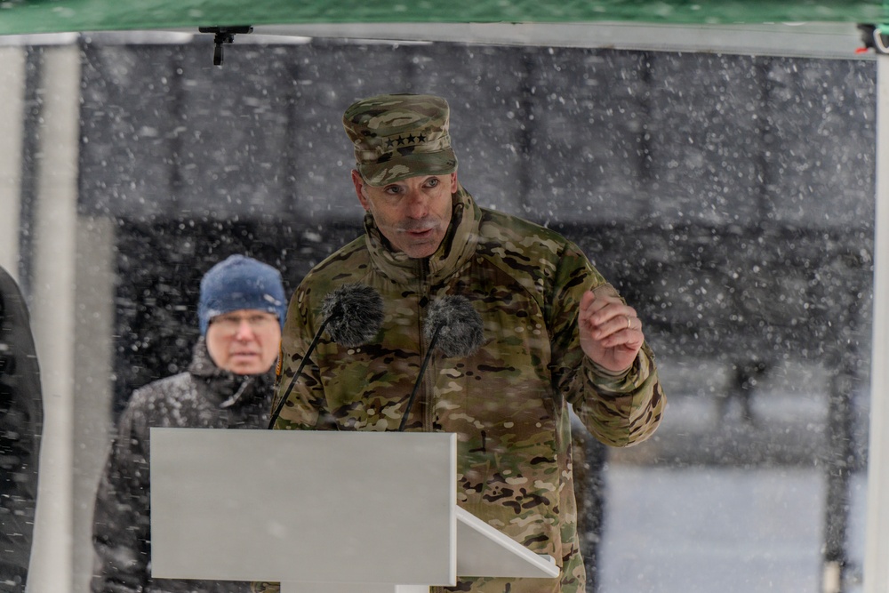 Gen. Donahue Conducts Ribbon Cutting Ceremony and Visits U.S. Soldiers for Thanksgiving in Lithuania