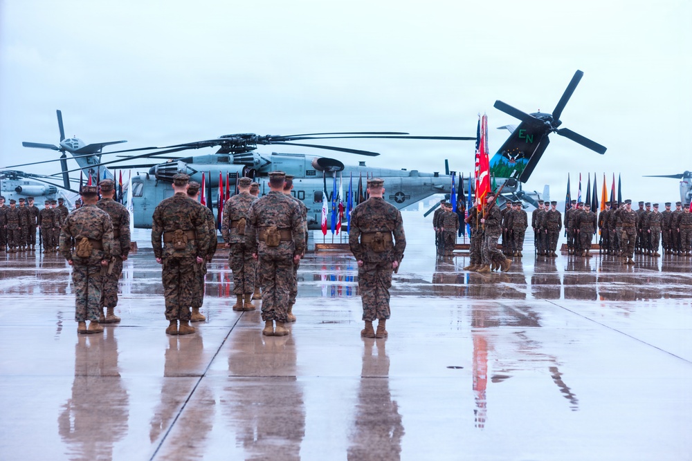 Marine Heavy Helicopter Squadron (HMH) 464 Change of Command Ceremony