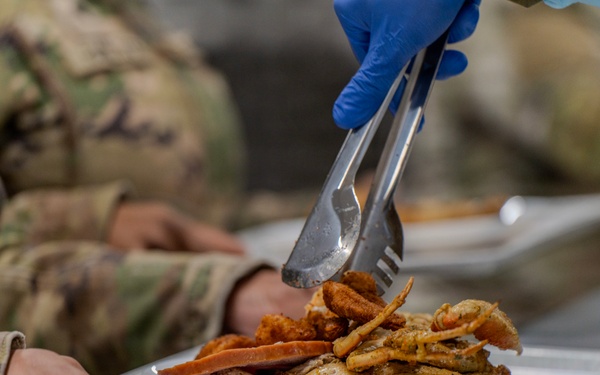 Gen. Donahue Conducts Ribbon Cutting Ceremony and Visits U.S. Soldiers for Thanksgiving in Lithuania