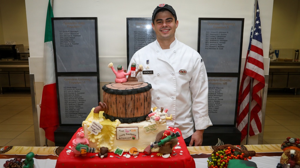 SETAF-AF leaders serve Soldiers Thanksgiving meal