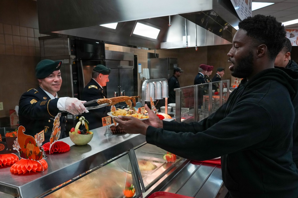 3rd Special Forces Group Marks Holiday With Thanksgiving Meal