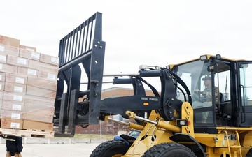 Offutt members enjoy giving thanks before the holidays