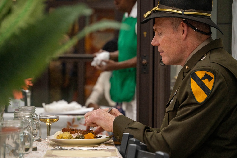 Fort Hood hosts Best Thanksgiving Warrior Restaurant Competition